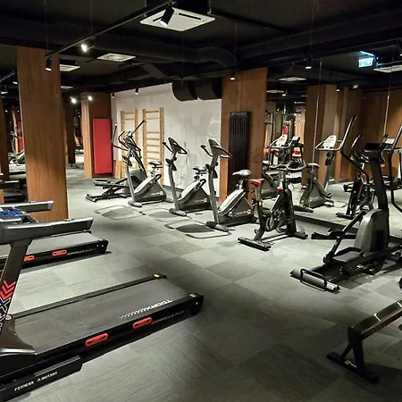 公寓 Triapart Between The Rivers, Kids Play & Gym 格但斯克