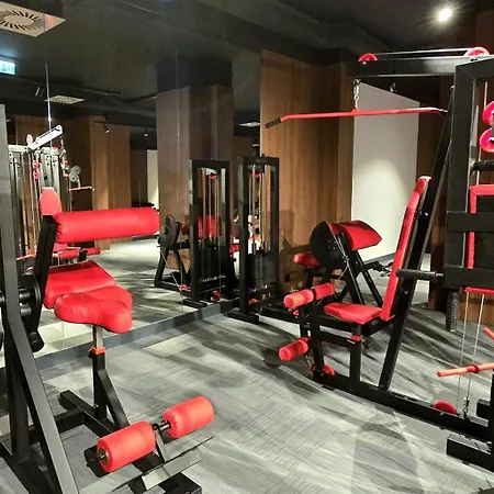 公寓 Triapart Between The Rivers, Kids Play & Gym 格但斯克